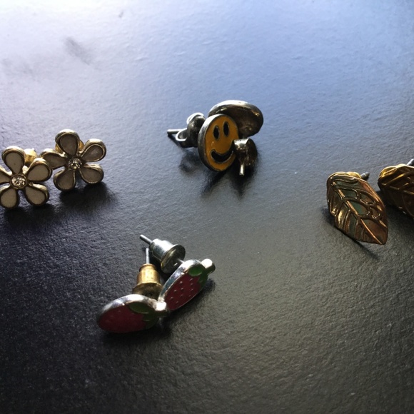 Earring Collection - Picture 8 of 8